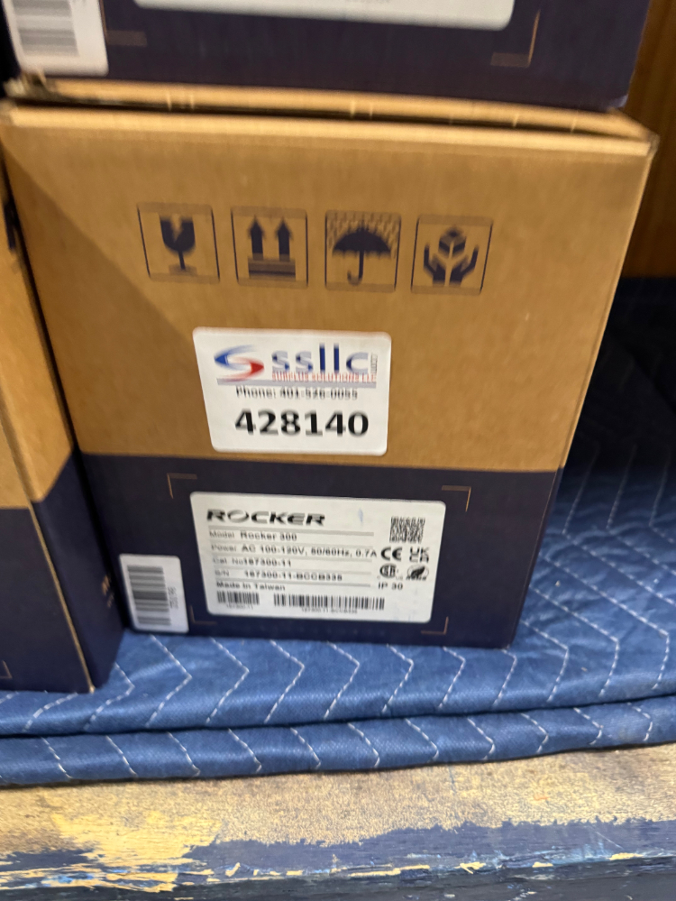 Image of Unused Rocker 300 Vacuum Pump